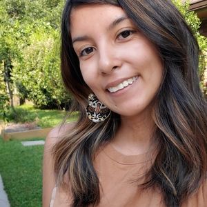 Meet your Posher, Gabriela